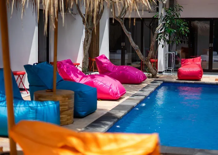 Hostel Uluwatu Surf Paradise By Pertama *