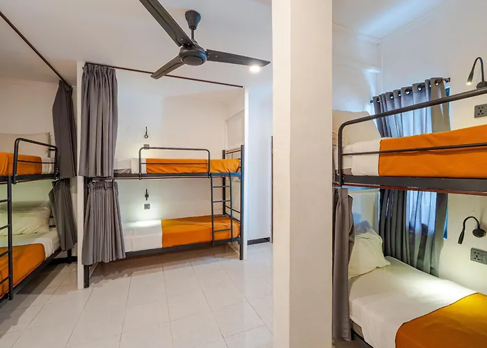 Uluwatu Surf Paradise By Pertama Hostel