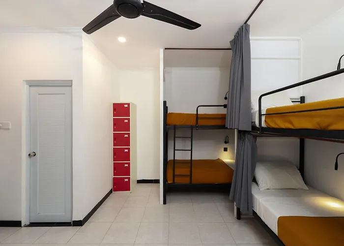 Uluwatu Surf Paradise By Pertama Hostel