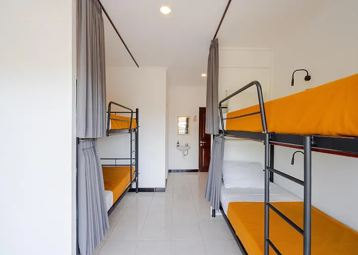 Hostel Uluwatu Surf Paradise By Pertama